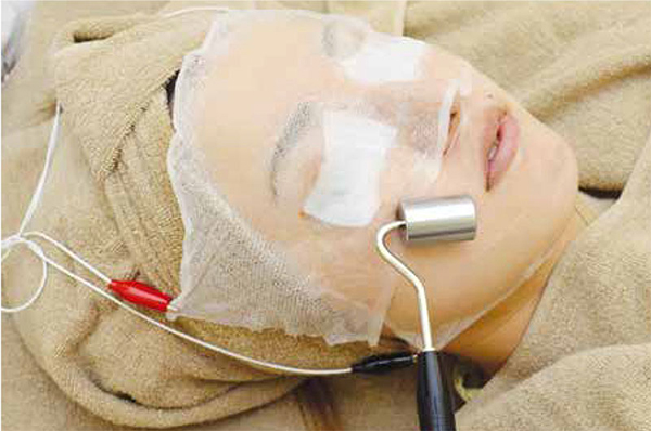イオン導入 福島市 脳神経外科 整形外科 美容皮膚科 在宅医療